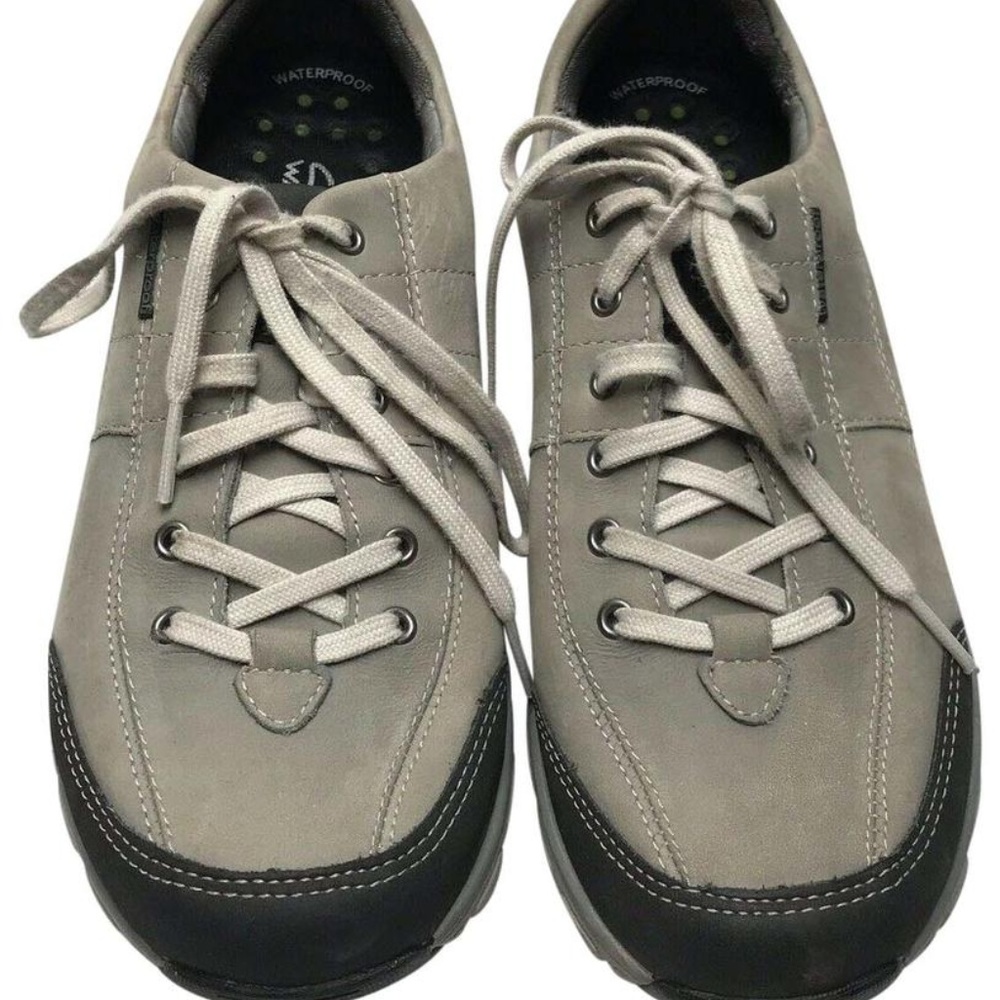 CLARKS Wave Walk Sneakers 8.5